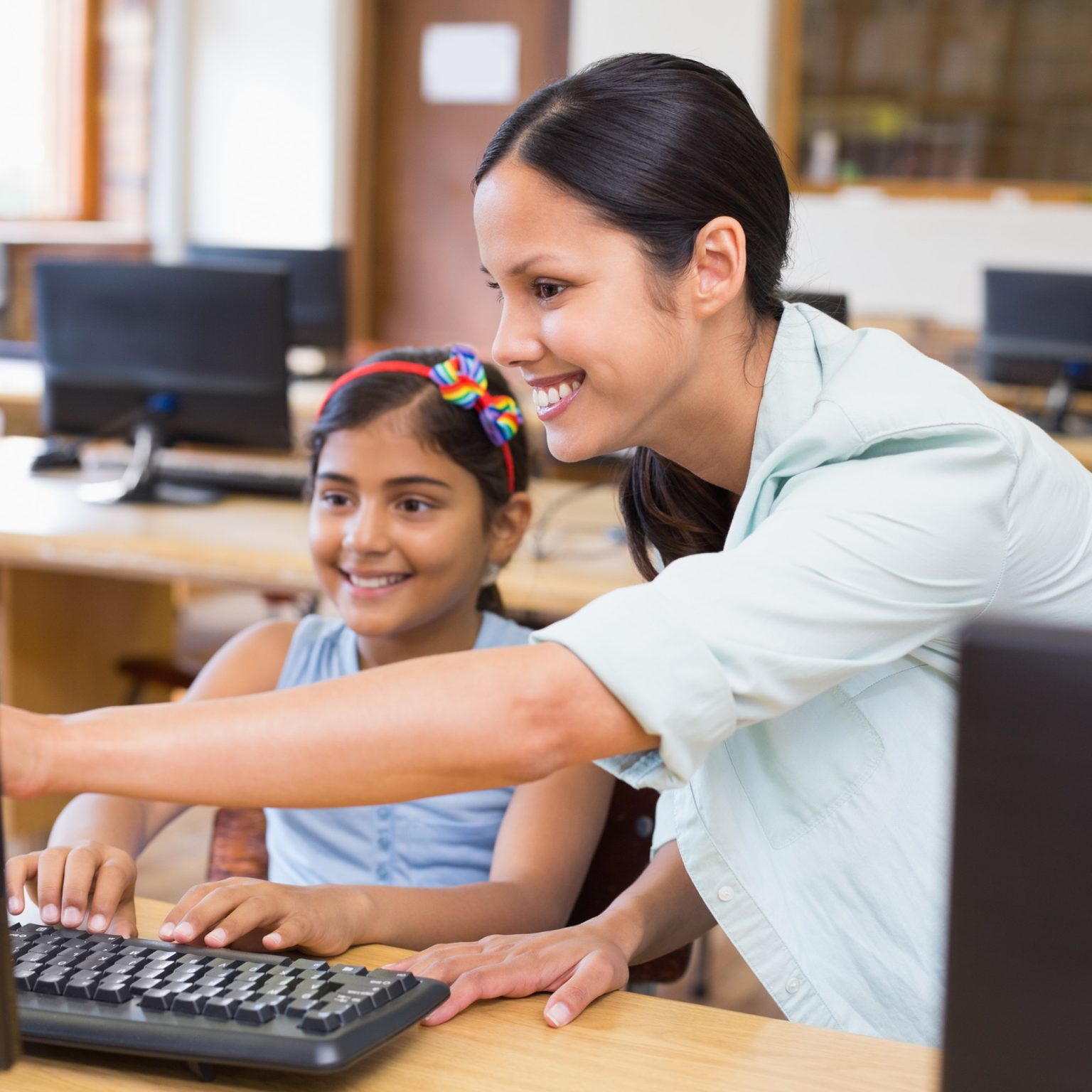 an Early Childcare Assistant (ECA) VICTORIA INTERNATIONAL